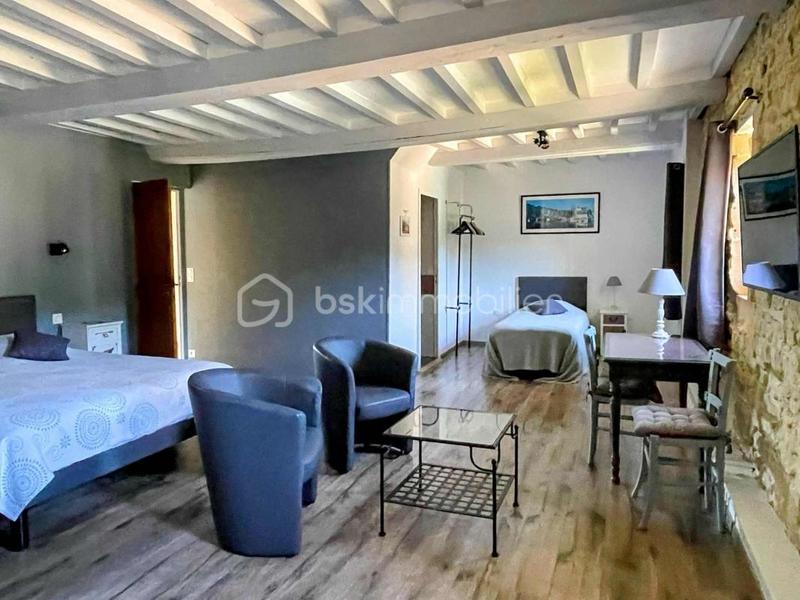 Maison ancienne - 299 m² - 10 pièces