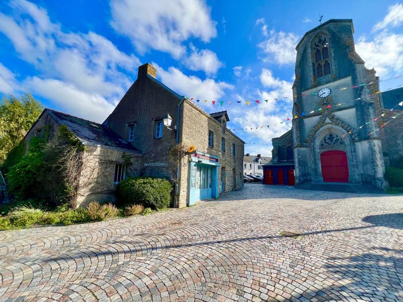 Maison chambre d'hôtes - 240 m² - 7 pièces