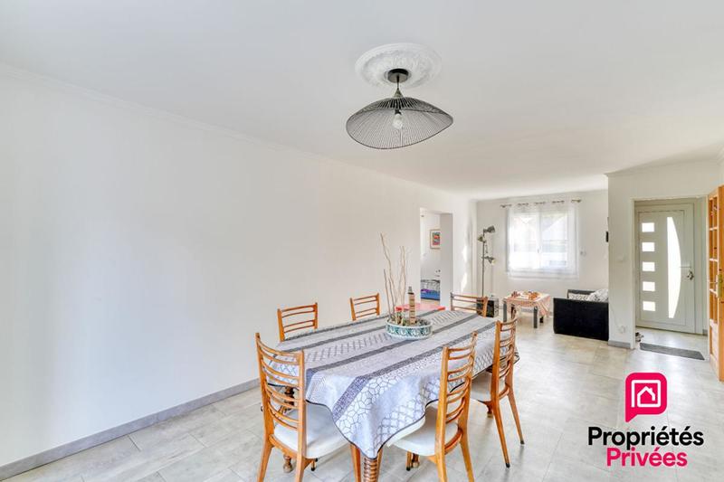 Maison - 136 m² - 6 pièces