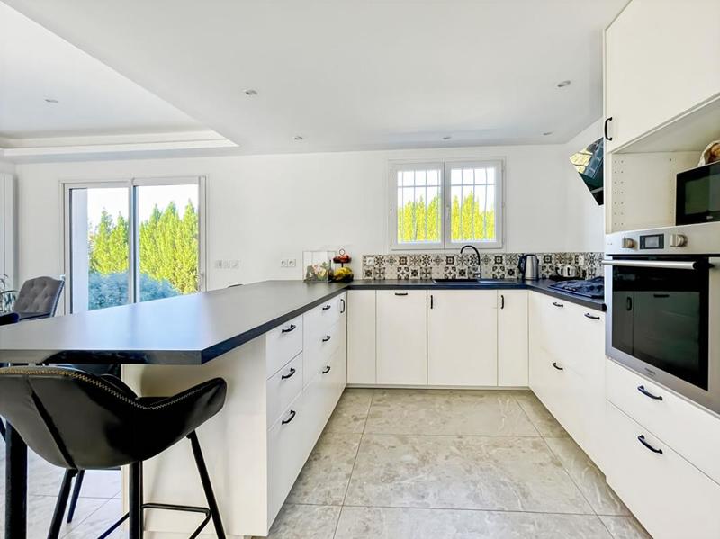 Maison - 102 m² - 5 pièces