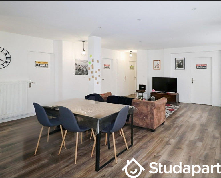 Appartement - 160 m² - 7 pièces