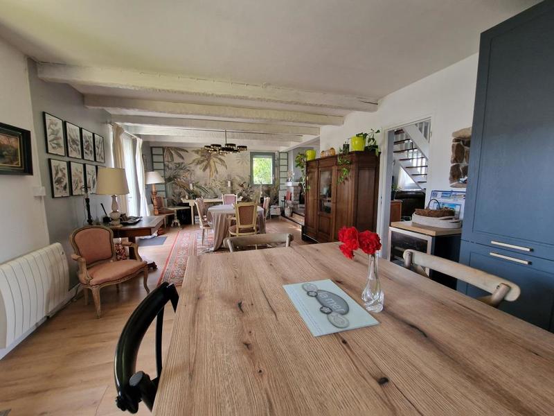 Maison - 163 m² - 6 pièces