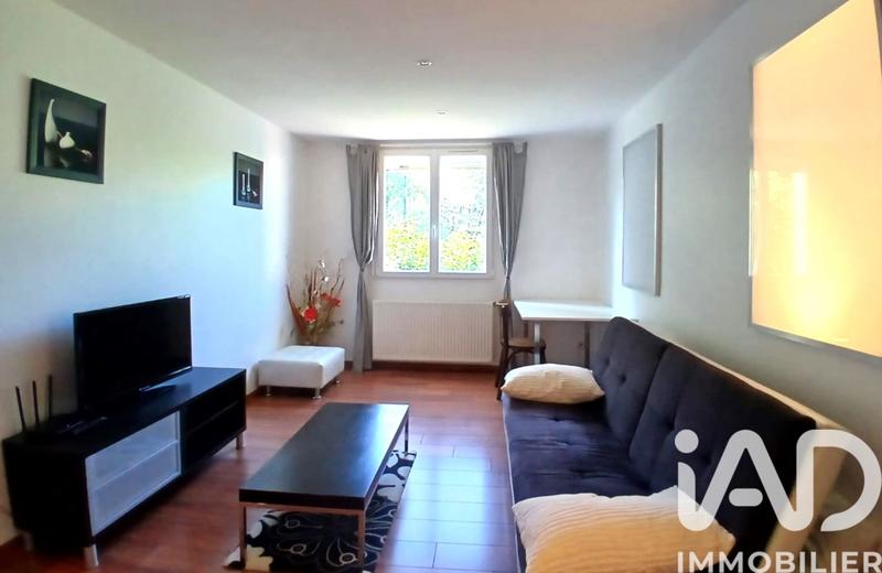 Appartement - 575 m² - 26 pièces