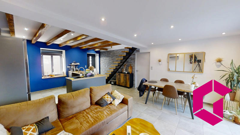 Maison traditionnelle - 105 m² - 5 pièces