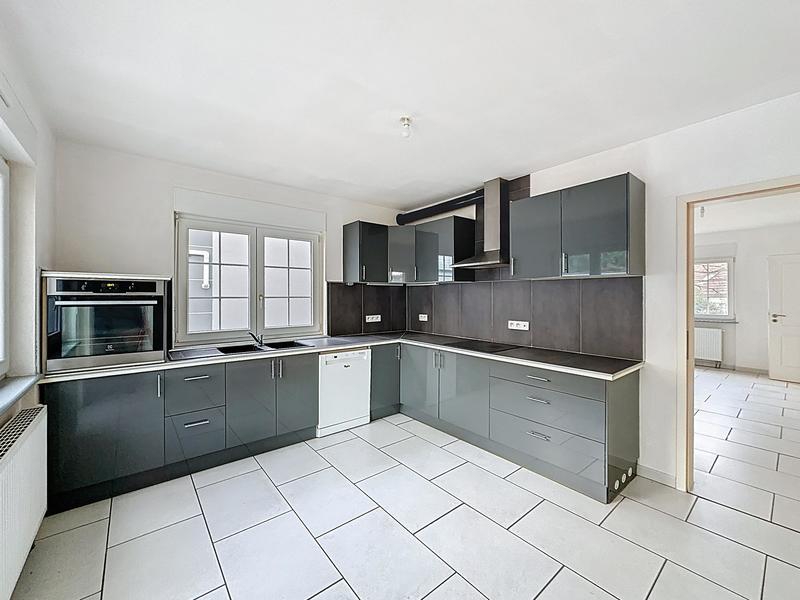 Maison jumelée - 147 m² - 6 pièces