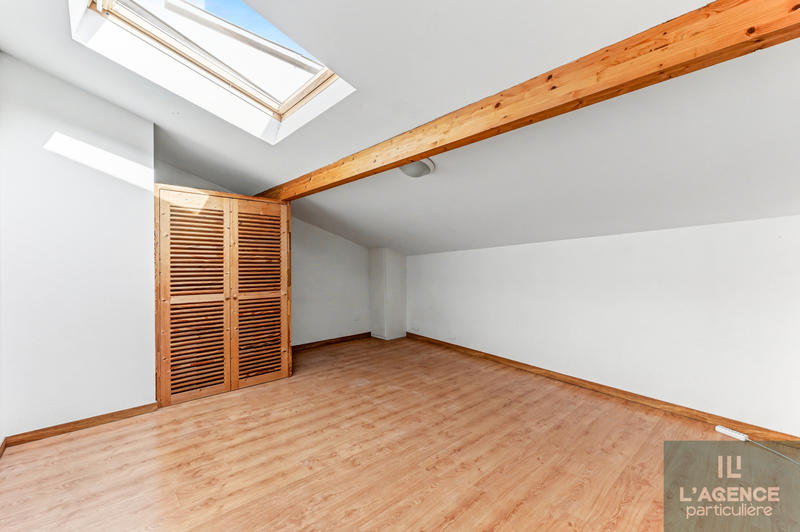 Maison - 166 m² - 6 pièces