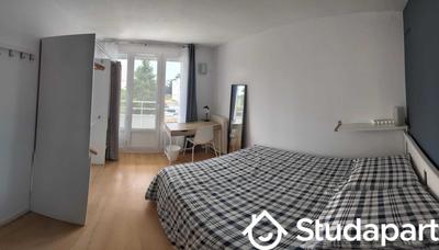 Chambre - 10 m² - 1 pièce