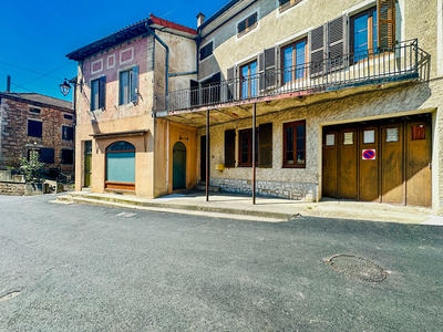 Maison - 153 m² - 5 pièces