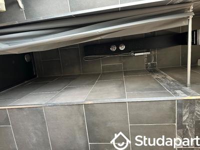 Chambre - 12 m² - 1 pièce