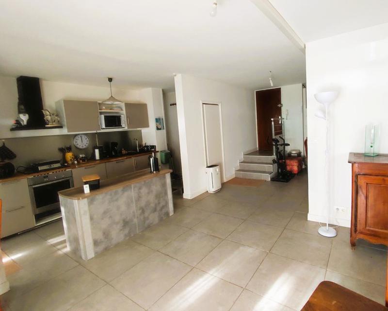 Appartement - 94 m² - 4 pièces