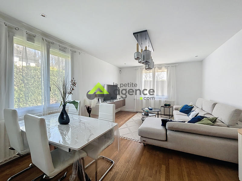 Maison - 105 m² - 4 pièces