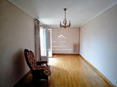 Maison - 82 m² - 5 pièces