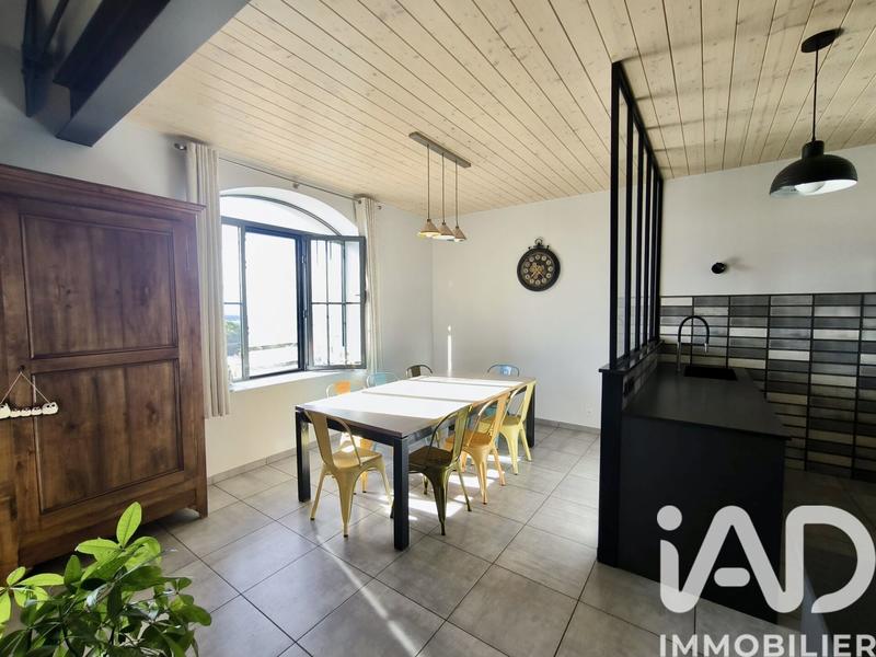 Loft - 140 m² - 5 pièces