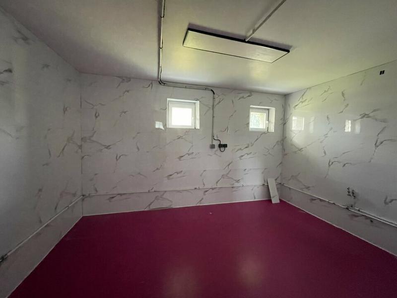 Local commercial - 144 m²