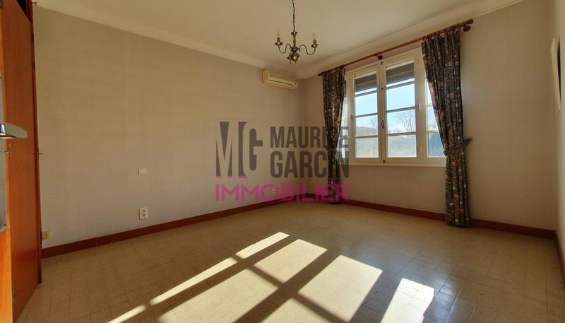 Maison traditionnelle - 132 m² - 6 pièces