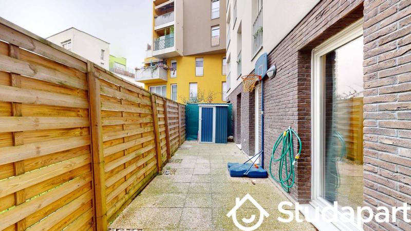 Chambre - 9 m² - 1 pièce