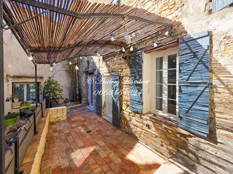 Maison - 144 m² - 6 pièces