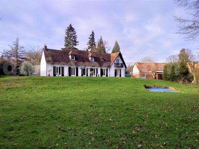 Villa - 193 m² - 7 pièces