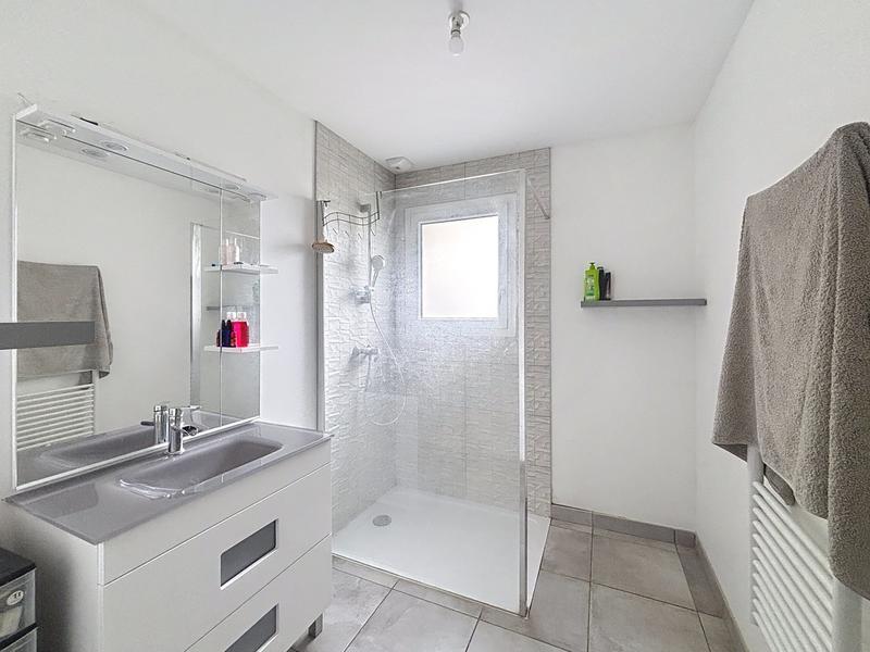 Maison - 157 m² - 8 pièces