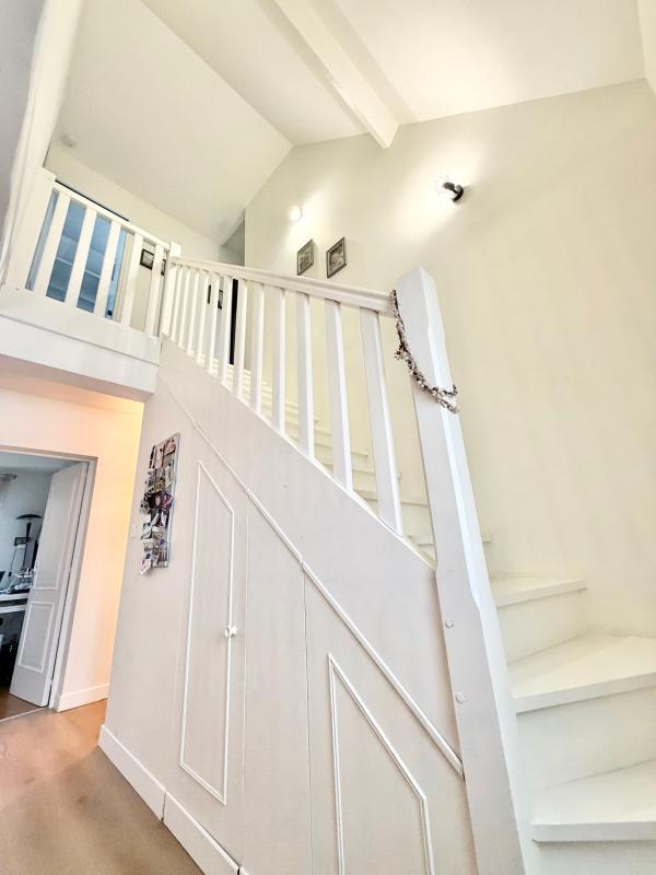 Maison - 210 m² - 7 pièces