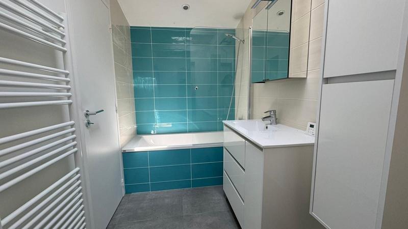 Maison - 350 m² - 21 pièces