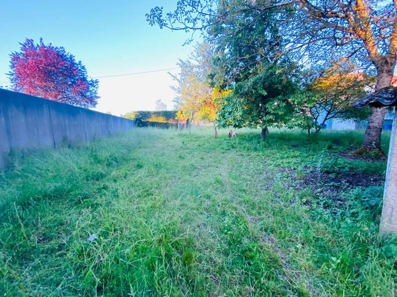 Terrain constructible - 1 500 m²