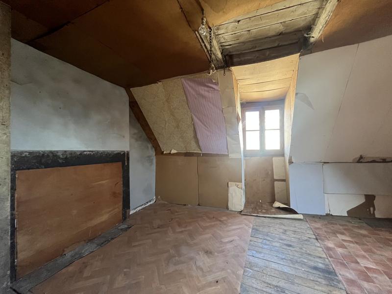 Maison - 93 m² - 5 pièces