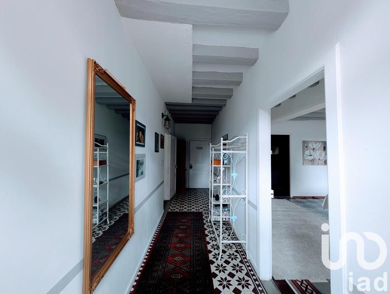 Maison - 210 m² - 6 pièces