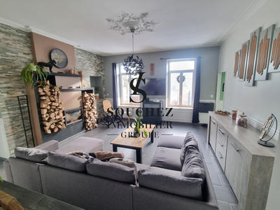 Maison - 250 m² - 8 pièces