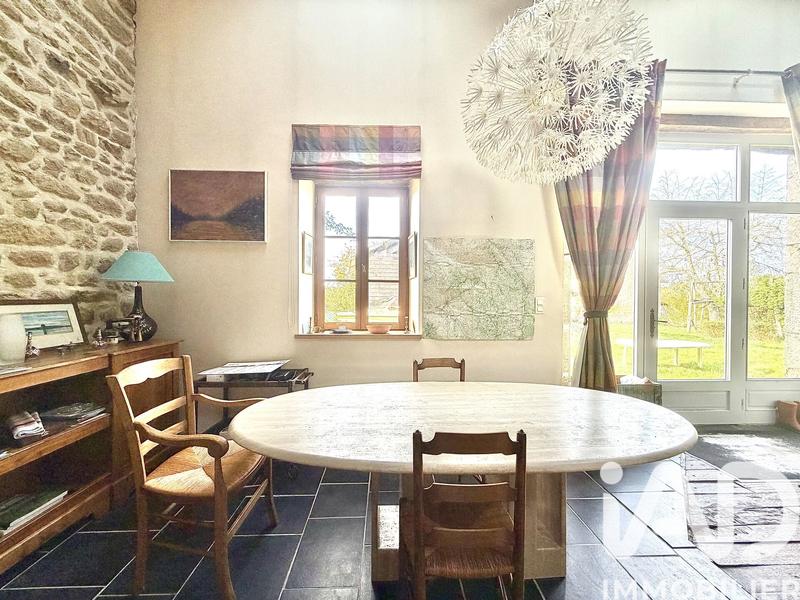 Maison - 198 m² - 5 pièces