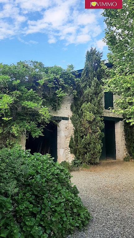 Maison - 317 m² - 8 pièces