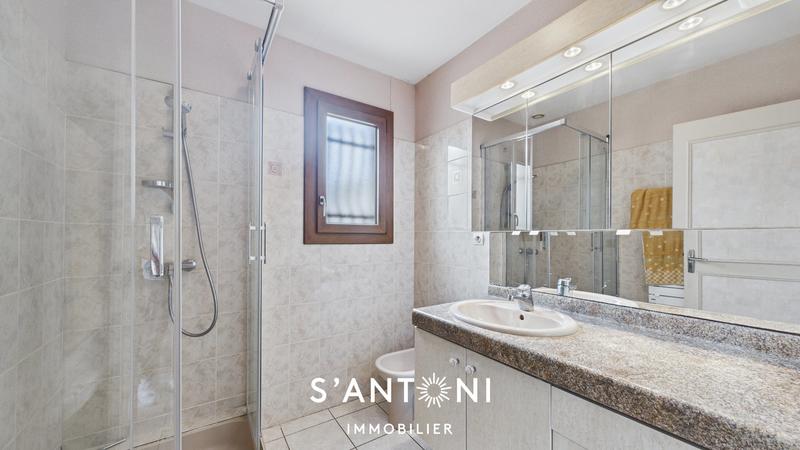 Maison - 150 m² - 7 pièces