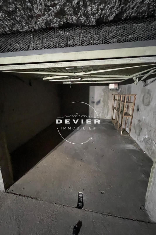 Parking / Garage - 20 m²