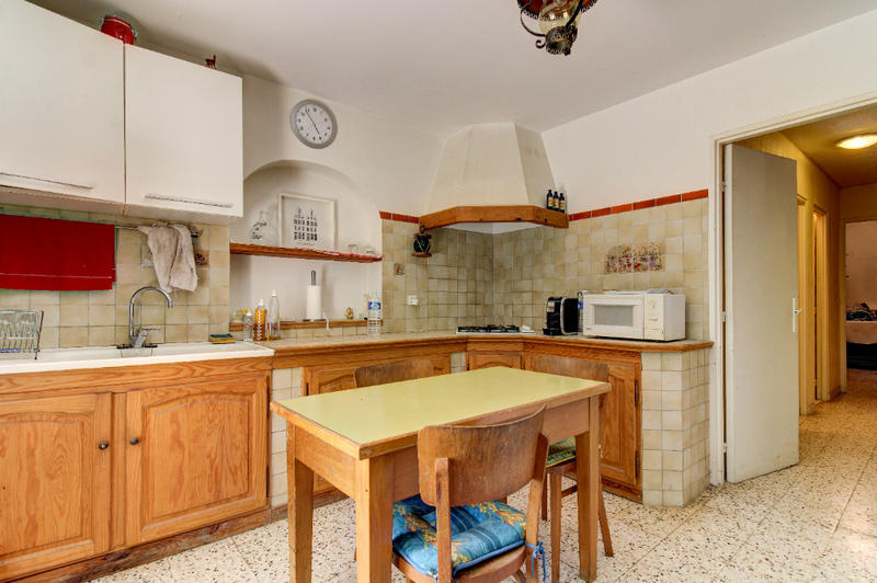 Maison - 270 m² - 8 pièces