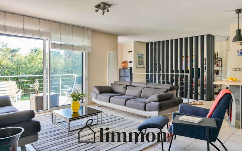 Villa - 211 m² - 6 pièces