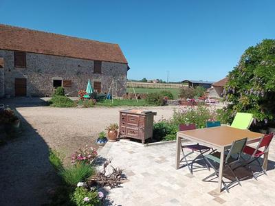 Maison - 240 m² - 4 pièces