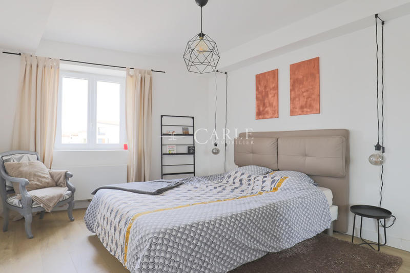 Appartement - 153 m² - 6 pièces