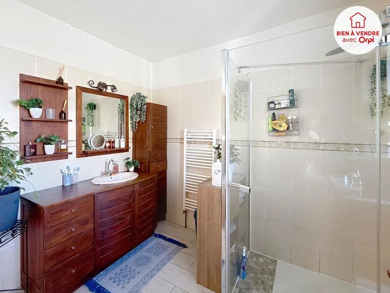 Maison en pierre - 210 m² - 7 pièces