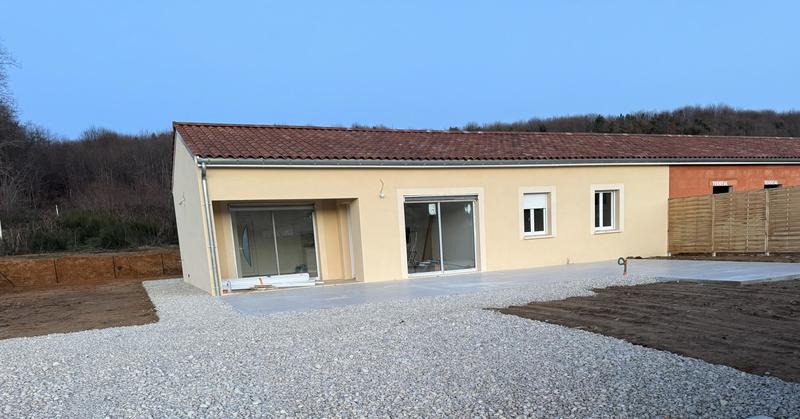 Maison - 95 m² - 4 pièces