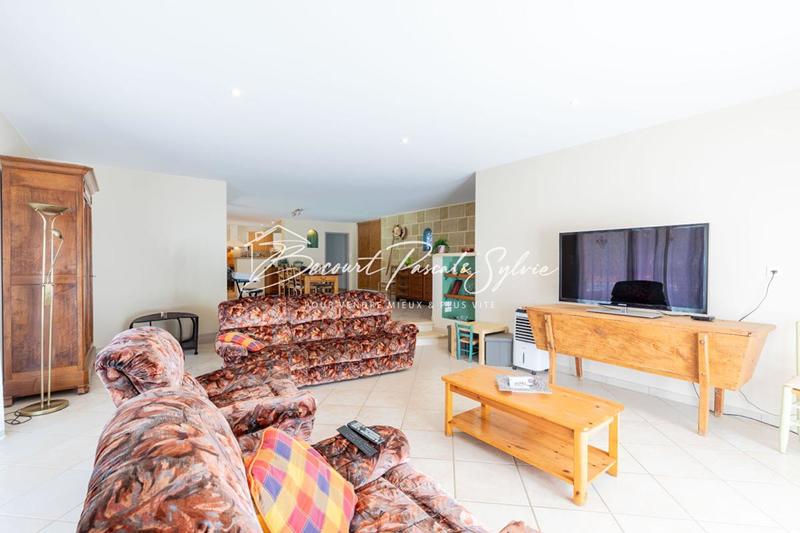 Maison - 178 m² - 7 pièces