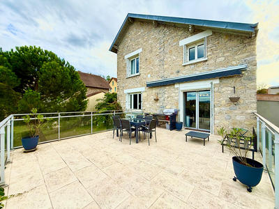 Maison - 100 m² - 5 pièces