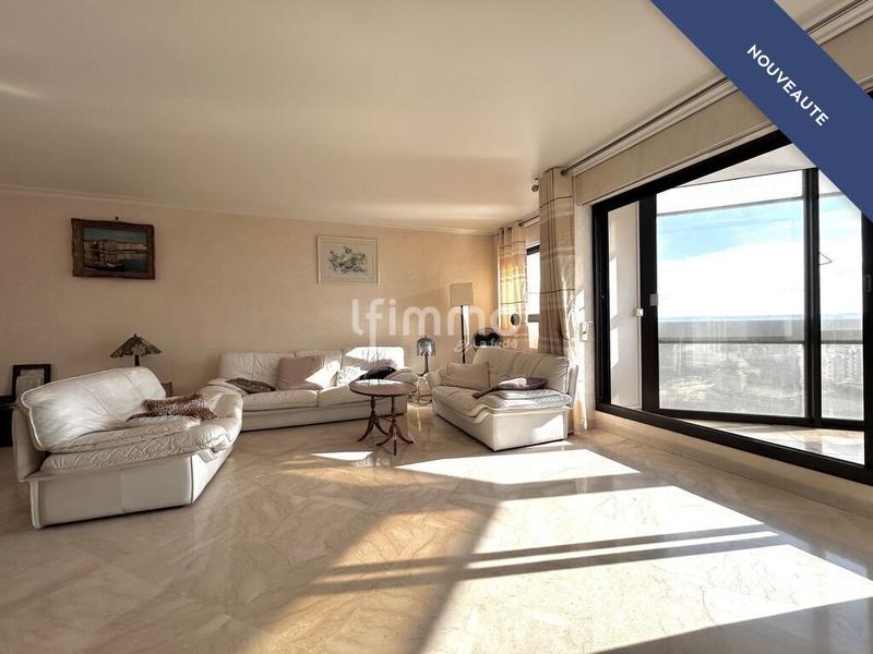 Appartement - 129 m² - 5 pièces