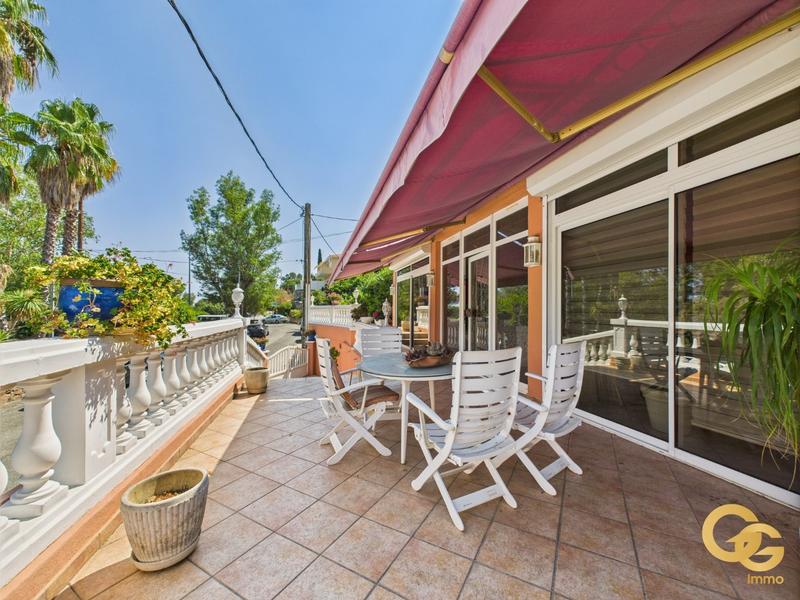 Maison - 170 m² - 5 pièces