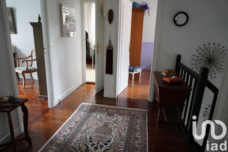 Maison - 195 m² - 8 pièces