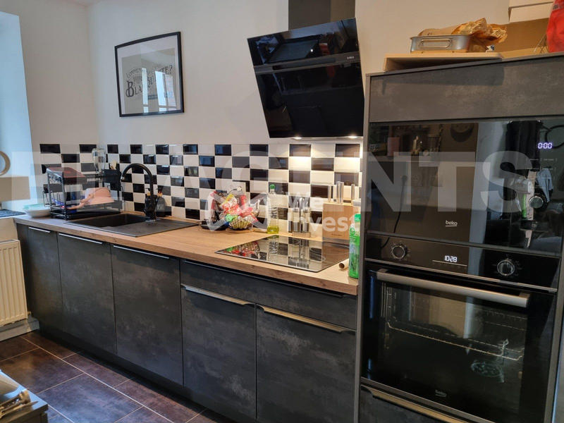 Maison - 162 m² - 7 pièces