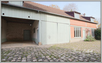 Maison - 218 m² - 8 pièces