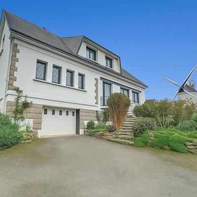 Maison - 283 m² - 7 pièces