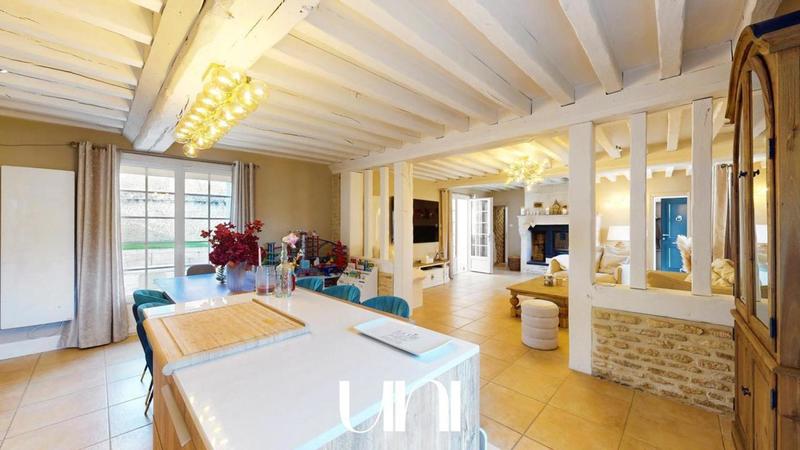 Maison - 180 m² - 5 pièces