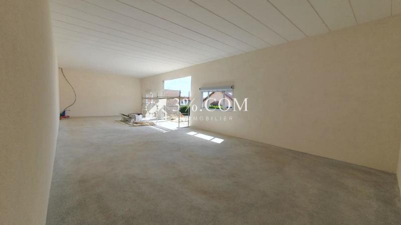 Local d'activité / Entrepôt - 115 m²