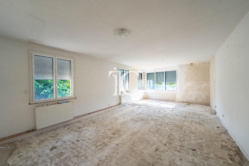 Maison - 208 m² - 5 pièces